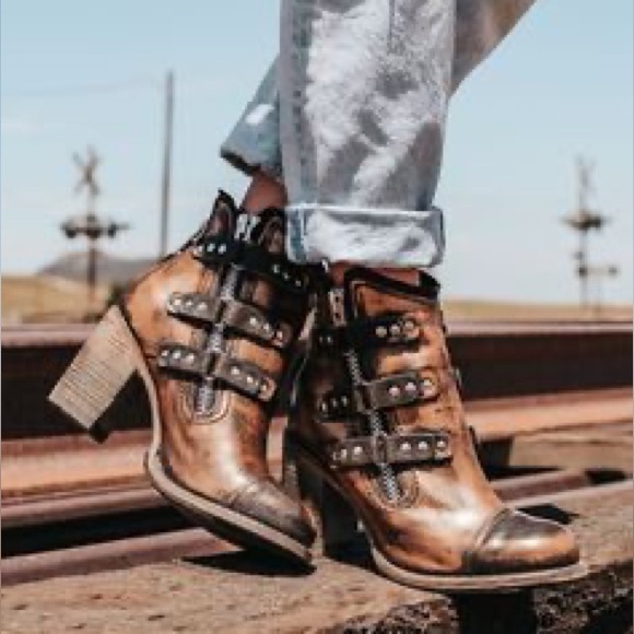 Freebird BECKETT Distressed Brown Ankle Boots with Straps
